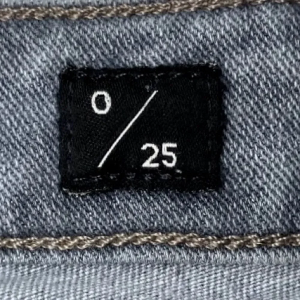 Lucky Brand Hayden Skinny Jeans in Grey Wash Women’s 0/25